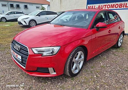 Audi A3 Sportback KLIMAAUTOMATIK XENON 1. Hand 110kw!