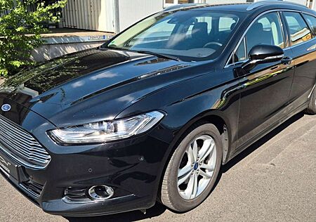 Ford Mondeo *Titanium*Navi*PDC*LED*Klima*SHZ