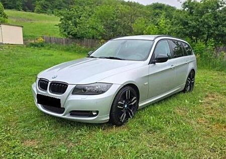 BMW 320d 320 DPF Touring Aut.