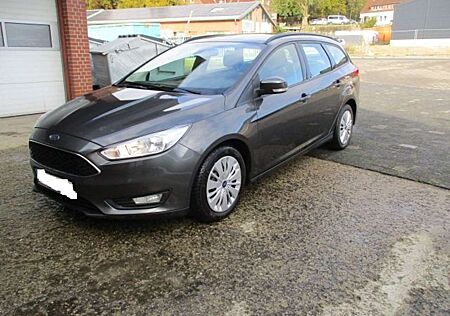 Ford Focus Turnier 1.0 EcoBoost Start-Stopp-System Trend