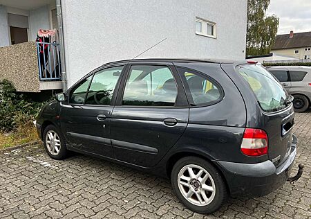 Renault Scenic 2.0 16VDynamique
