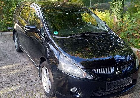 Mitsubishi Grandis 2.0 DI-D 6-Sitzer Intense