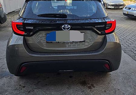 Toyota Yaris Hybrid 1.5 VVT-i Team Deutschland