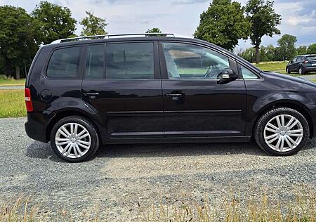 VW Touran Volkswagen 2.0 FSI Trendline
