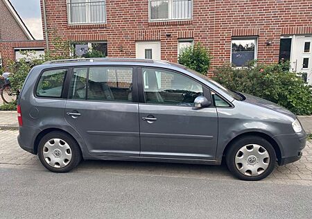 VW Touran Volkswagen 1.9 TDI Trendline