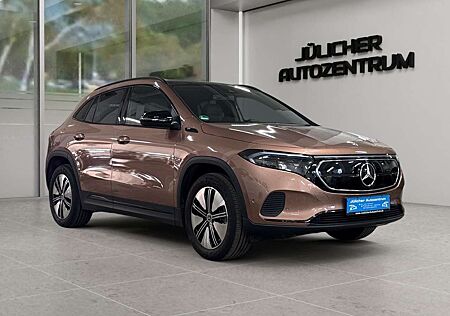 Mercedes-Benz EQA 250 Electric Art , Panorama, LED, 2.Hand
