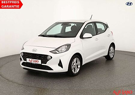 Hyundai i10 gebraucht kaufen Hyundai i10 1.0 Trend Android Apple Sitzheizung Tempomat