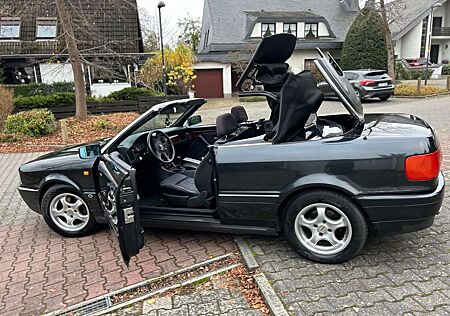 Audi Cabriolet 2.0 TÜV Oktober 2026