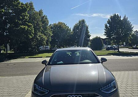 Audi A4 40 TDI quattro S tronic