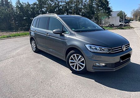 VW Touran Volkswagen 1.4 TSI (BlueMotion Technology) DSG Highlin