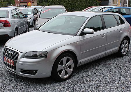Audi A3 1.6 FSI 6-Gang*Sportback*Navigation Plus*