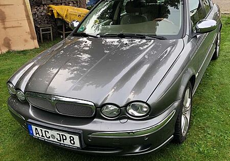 Jaguar X-Type 2.2 Diesel Executive HU NEU