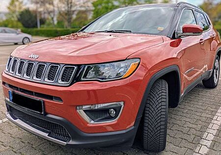 Jeep Compass Limited 4WD Autom. 2.4MultiAir2 AHK Pano Leder US