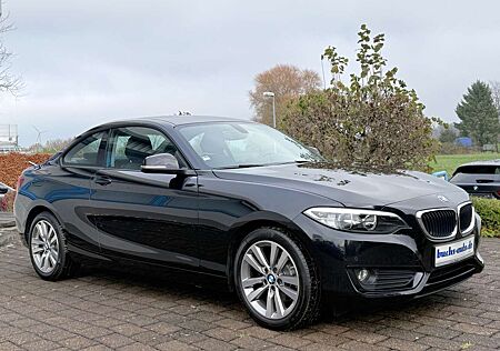 BMW 220 i Coupé 1. Hand Scheckheft