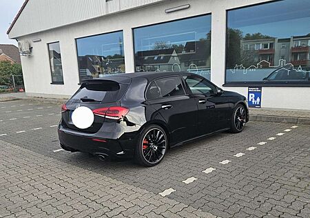 Mercedes-Benz A 35 AMG 4Matic Speedshift DCT 7G