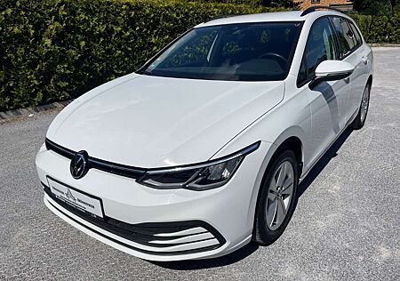 VW Golf Volkswagen VIII Variant Life LED AHK ACC We Connect