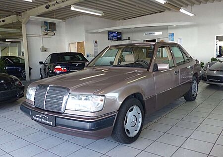 Mercedes-Benz 200 E 124 Guter Zustand Garagenwagen Tüv Neu