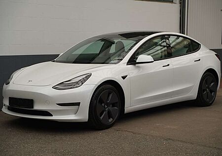 Tesla Model 3 Standard Range + *innen weiß*AHK*
