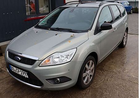 Ford Focus Turnier 2.0 16V Aut. Ghia