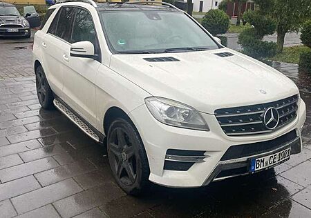 Mercedes-Benz ML 350 BlueTEC 4MATIC 7G-TRONIC Edition 1 Panorama 4matic