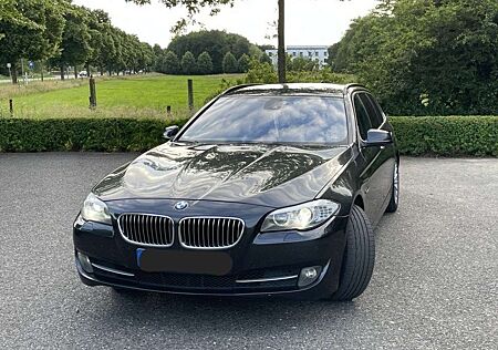 BMW 530d 530 Touring Sport-Aut. Edition Exclusive