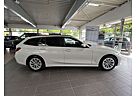 BMW 318d 318 Touring Advantage LED+ACC+DAP+PARK+KEYLESS