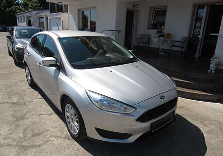 Ford Focus Lim.KLIMA,ALU,AHK,45000 KM.