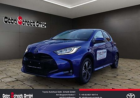 Toyota Yaris Hybrid Teamplayer Totwinkelassistent Sitzheizung R