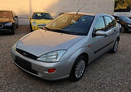 Ford Focus Ghia*Klima*MOD.2000**