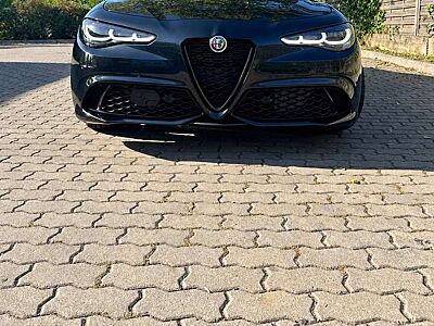 Alfa Romeo Giulia 2.0 Turbo 16V AT8-Q4 Competizione