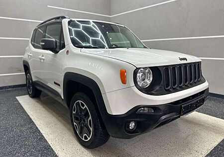 Jeep Renegade Trailhawk 4WD*AUTOMATIK*KLIMA*LEDER*SHZ