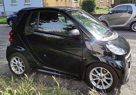 Smart ForTwo Cabrio Passion mhd, 71PS, Top Ausstattung