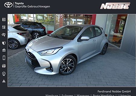 Toyota Yaris 1,5 Hybrid Team D+Allwetter+Kamera+SHZ+Klima