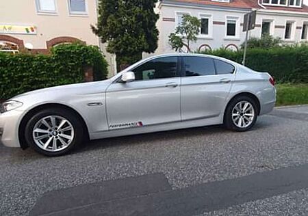 BMW 520d 520 Attiva