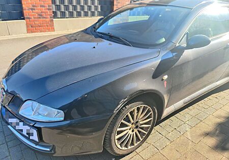 Alfa Romeo GT 2.0 JTS Distinctive