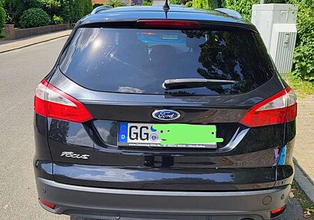 Ford Focus gebraucht kaufen Ford Focus Turnier 2.0 TDCi DPF Aut. Titanium
