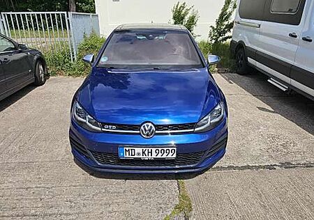 VW Golf Volkswagen 2.0 TDI DPF DSG GTD