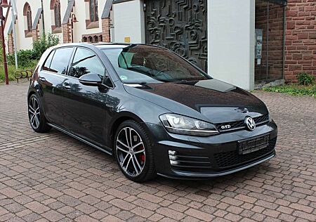 VW Golf GTI Volkswagen Golf GTD Navi*VollLeder*Bi Xenon*AHK*Sport Saund*TopZustand