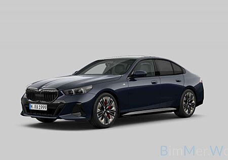 BMW 520 d xDrive M Sport IconicGlow Pano Head-Up 360