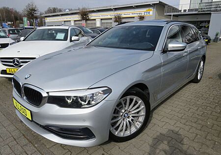 BMW 520 dA touring xDrive Sport Line *1.HAND*PANO*AHK*HK