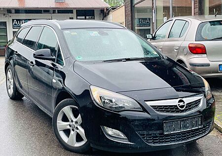 Opel Astra J Sports Tourer Sport