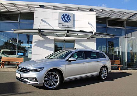 VW Passat Variant Volkswagen Elegance TDI DSG Pano+AHK+Matrix