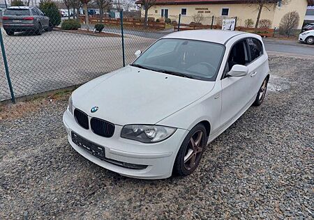 BMW 116 i *6-GANG*KLIMAAUTO*ALU*PDC*