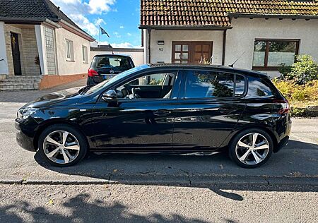 Peugeot 308 Style/Panorama/73.000km/Kamera/