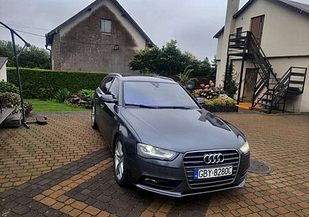 Audi A4 gebraucht kaufen Audi A4 Avant 2.0 TDI DPF quattro S tronic Ambiente