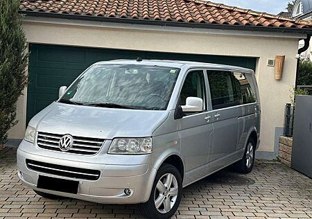 VW T5 Caravelle Volkswagen Caravelle Lang 2.5 TDI 8 - Sitzer