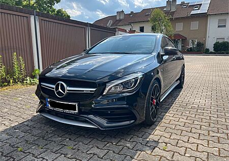 Mercedes-Benz CLA 45 AMG 4Matic Speedshift DCT 7G