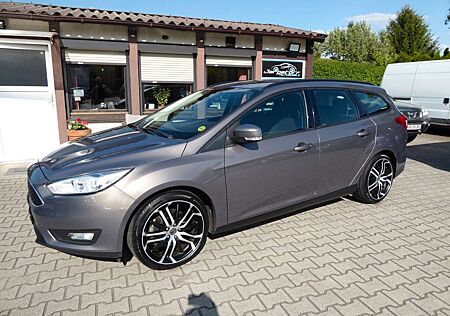 Ford Focus 1.5 Turnier Business Alu 18"/Navi/SHZ