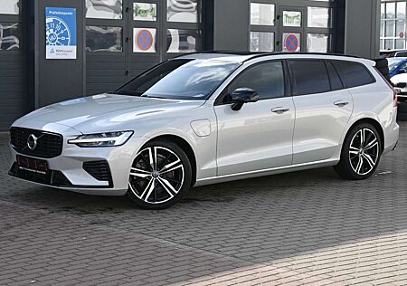 Volvo V60 Recharge T6 AWD R-Design*LED*PANO*360*H&K*HU