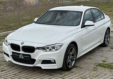 BMW 320 d xDrive M-Paket/BiXENON/SHZ/PDC/LEDER/1.HD